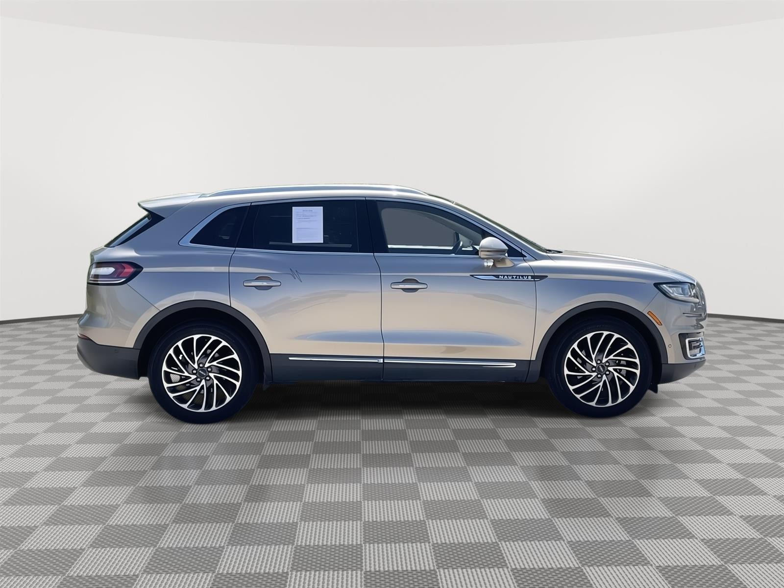 Used 2020 Lincoln Nautilus Reserve SUV for sale in Lincoln NE