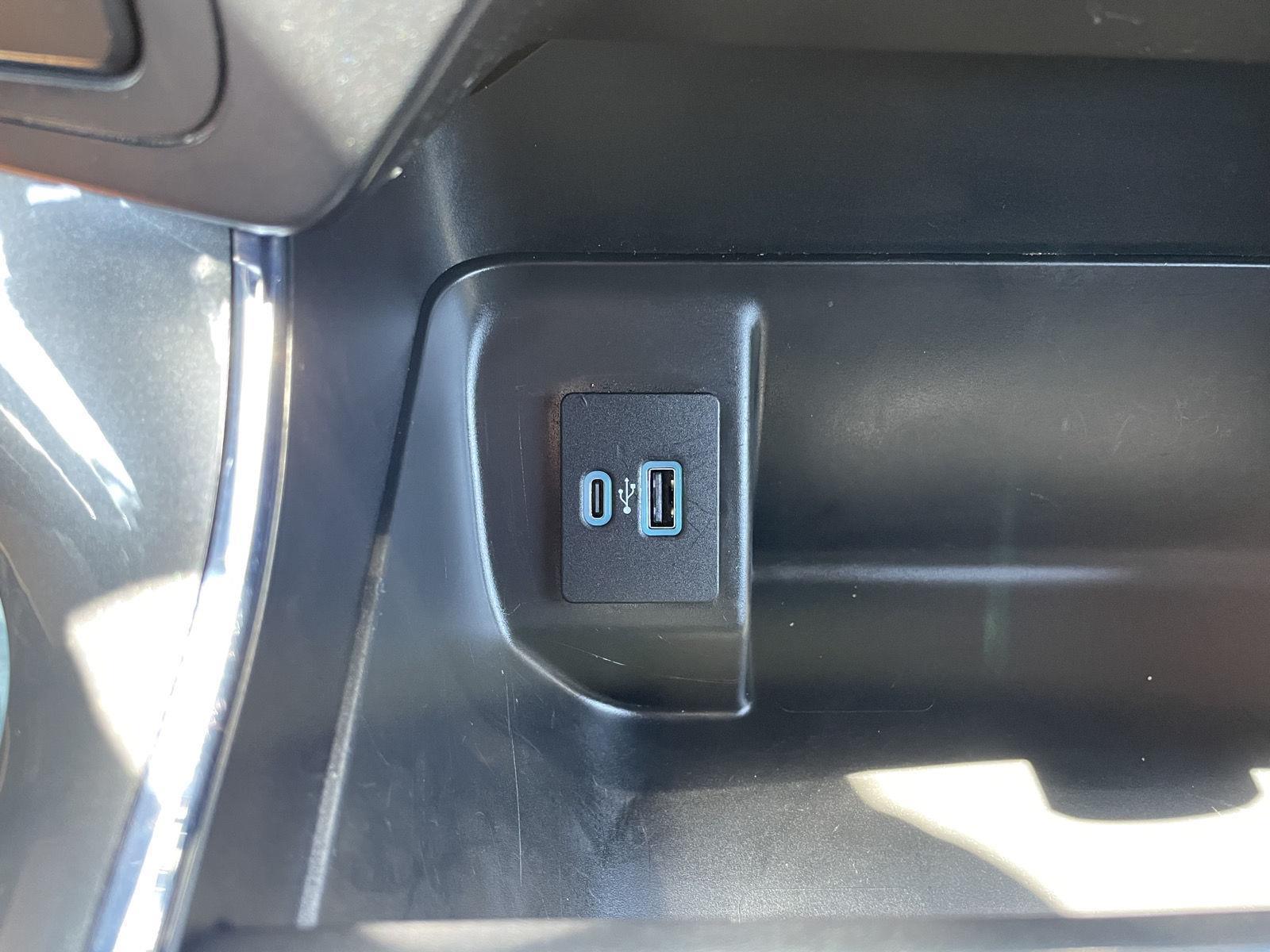 Used 2023 Ford F-150 XLT Crew Cab Truck for sale in Lincoln NE