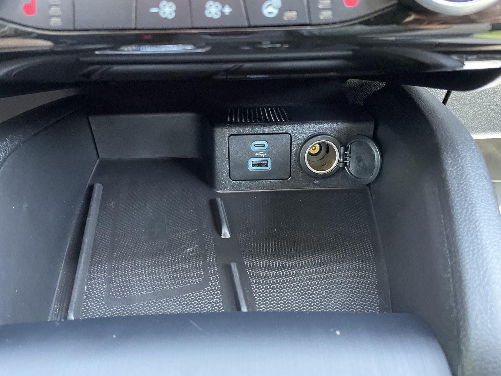 Used 2022 Ford Escape Titanium Hybrid SUV for sale in Lincoln NE