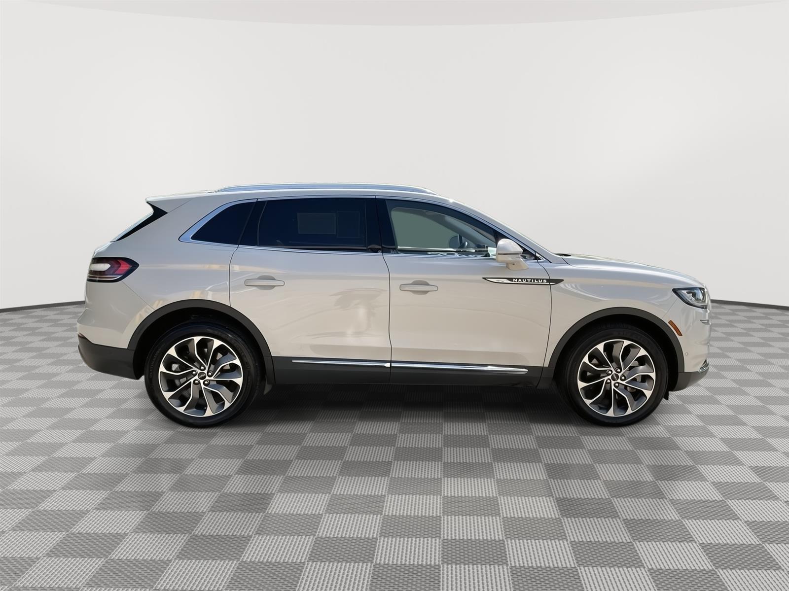 Used 2022 Lincoln Nautilus Reserve SUV for sale in Lincoln NE