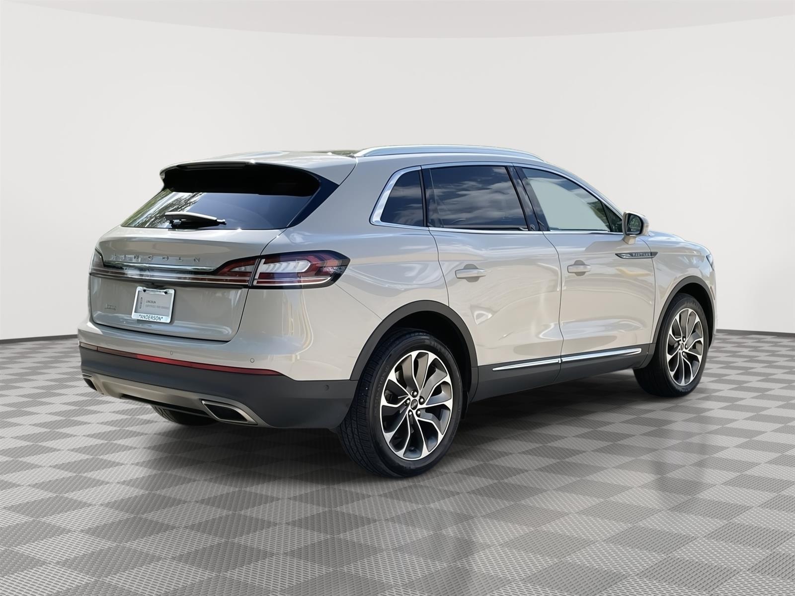 Used 2022 Lincoln Nautilus Reserve SUV for sale in Lincoln NE
