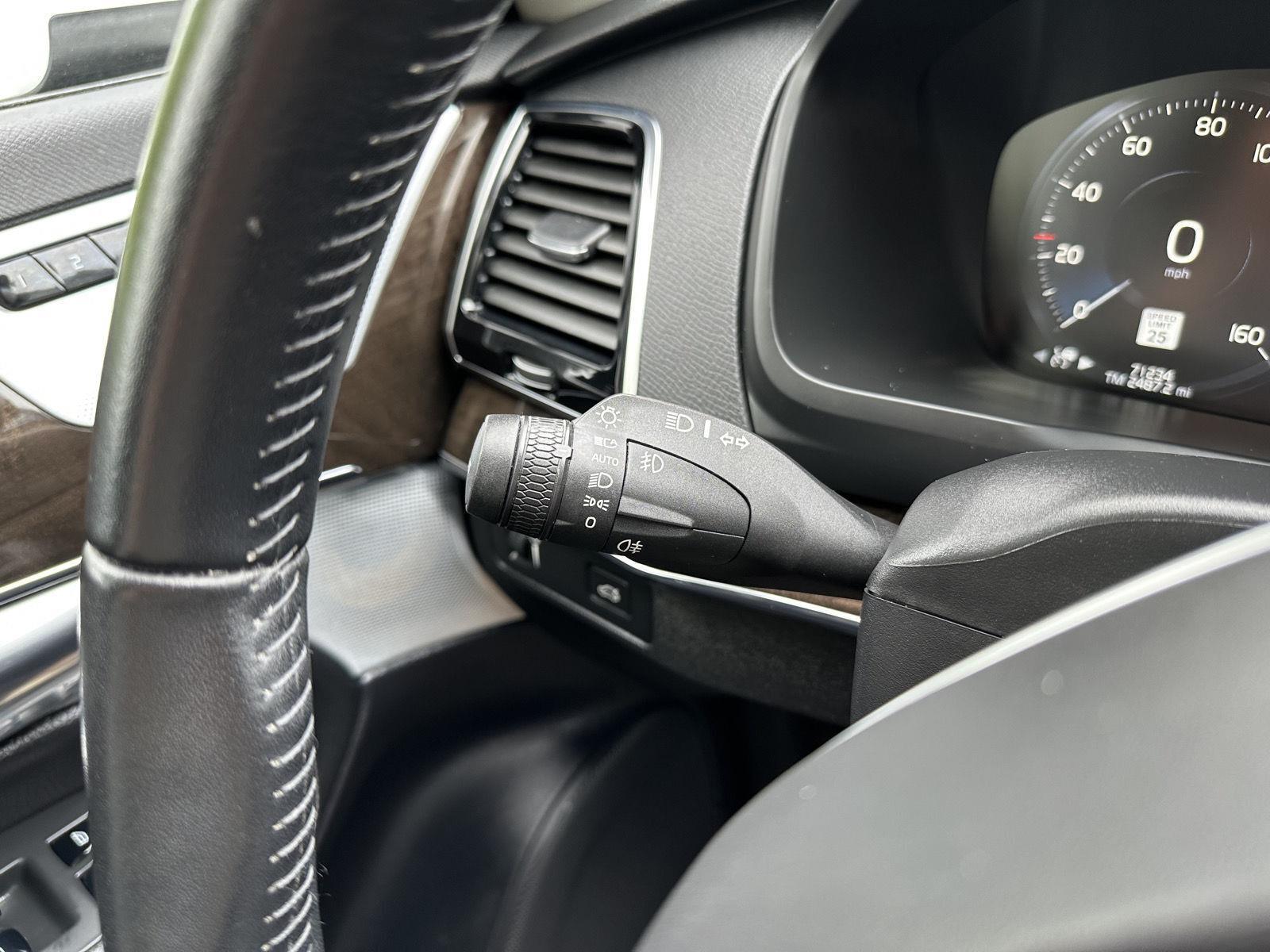 Used 2018 Volvo XC90 Momentum SUV for sale in Lincoln NE