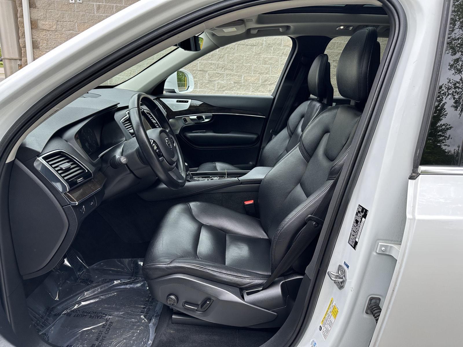 Used 2018 Volvo XC90 Momentum SUV for sale in Lincoln NE