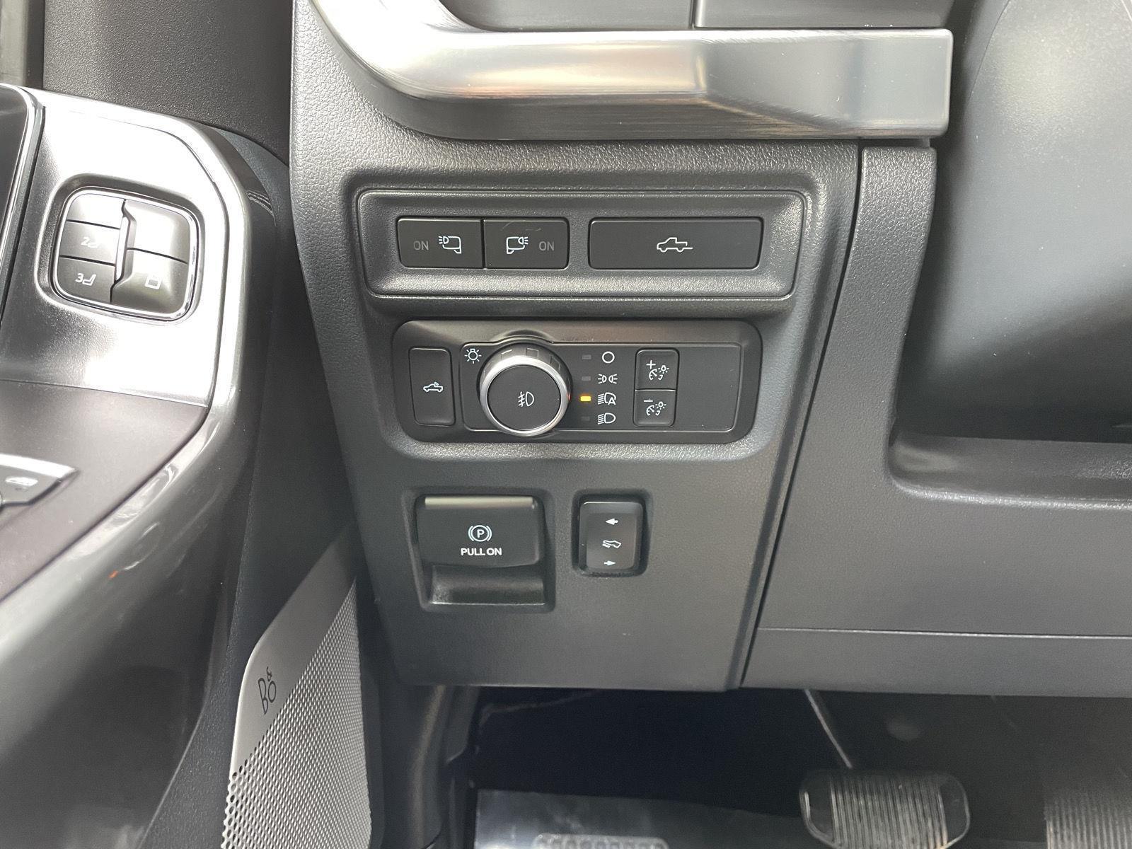 Used 2022 Ford F-150 Lariat Crew Cab Truck for sale in Lincoln NE