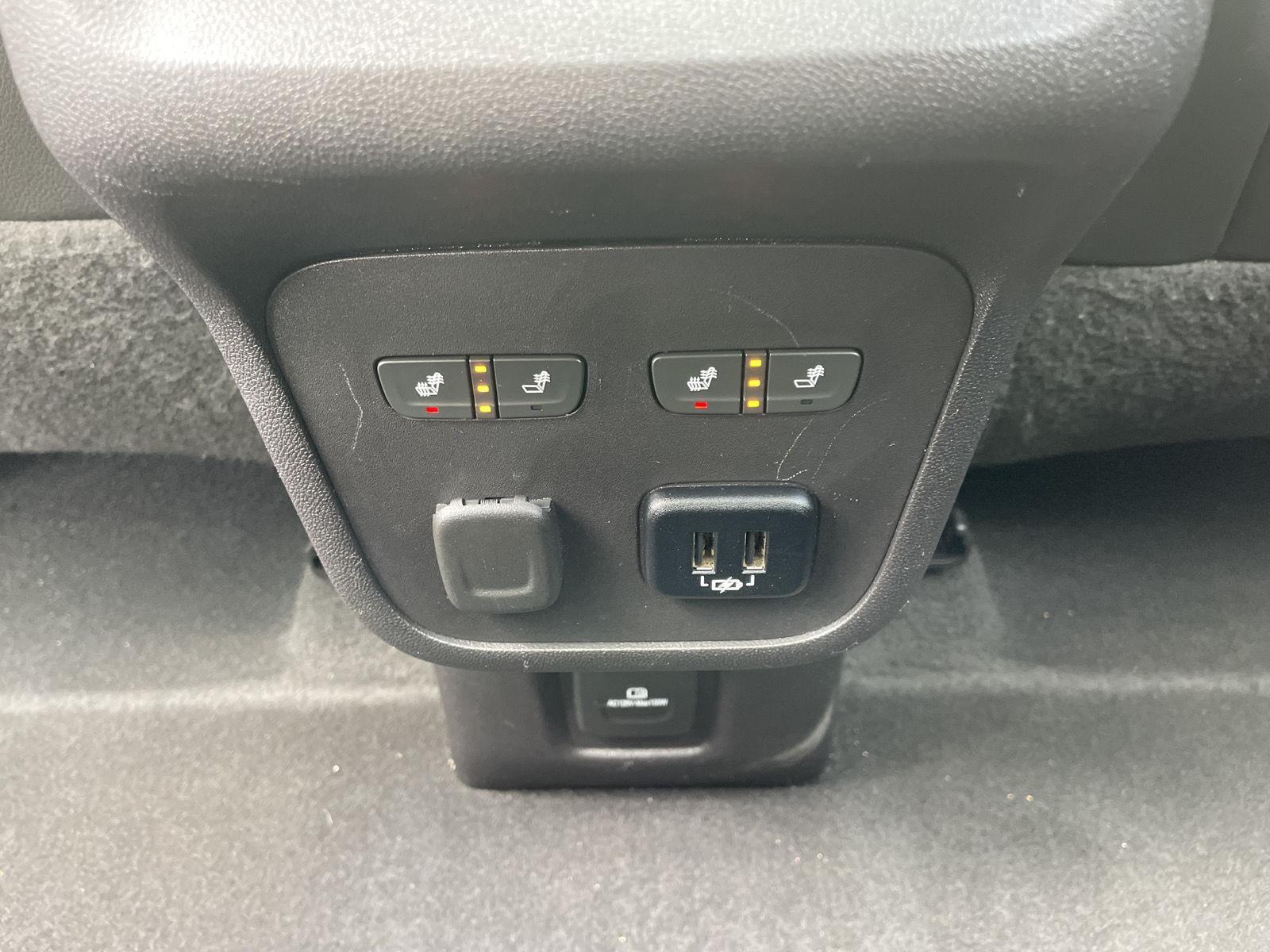 Used 2018 Chevrolet Equinox Premier SUV for sale in Lincoln NE