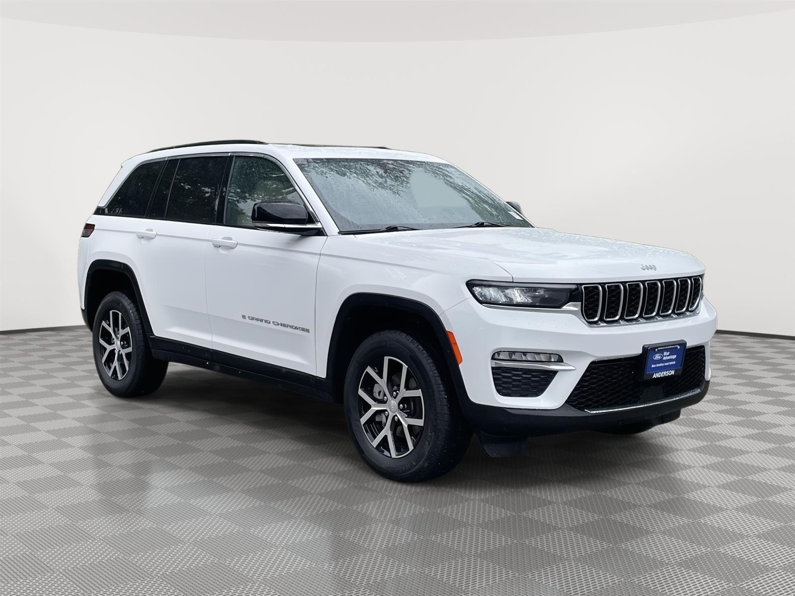 Used 2024 Jeep Grand Cherokee Limited SUV for sale in Lincoln NE