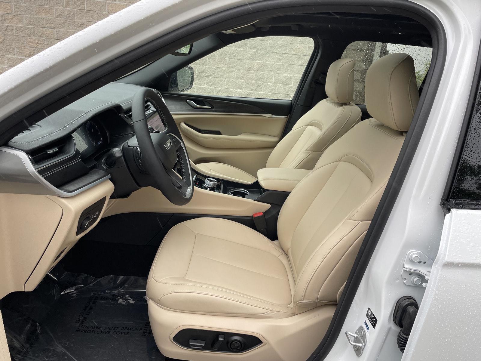 Used 2024 Jeep Grand Cherokee Limited SUV for sale in Lincoln NE