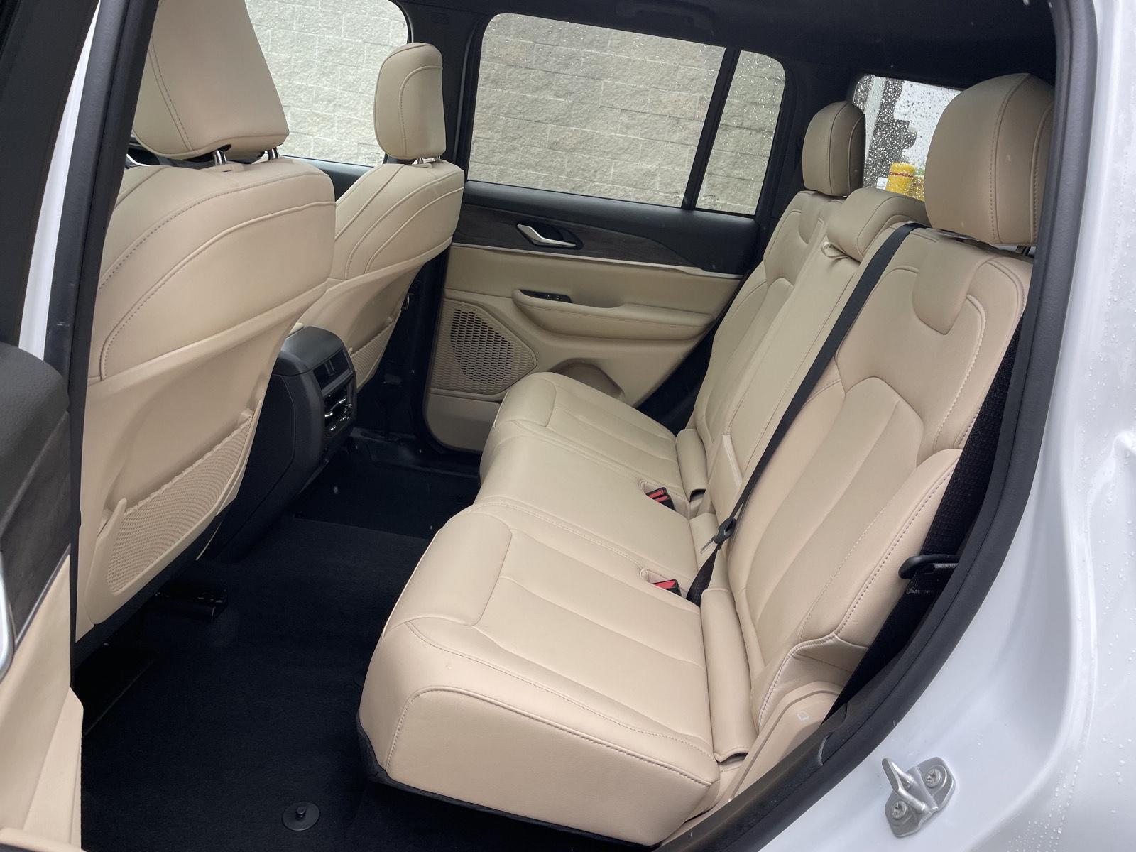 Used 2024 Jeep Grand Cherokee Limited SUV for sale in Lincoln NE