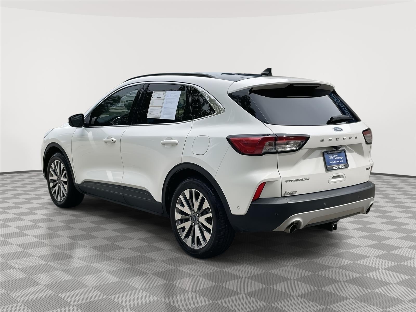 Used 2020 Ford Escape Hybrid Titanium SUV for sale in Lincoln NE
