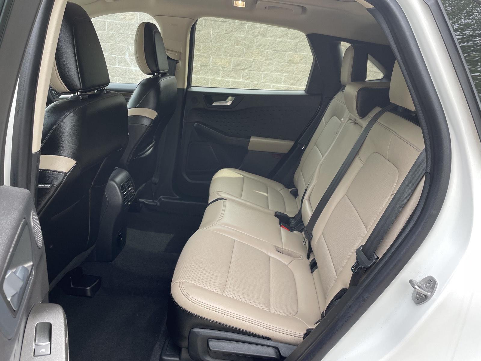 Used 2020 Ford Escape Hybrid Titanium SUV for sale in Lincoln NE