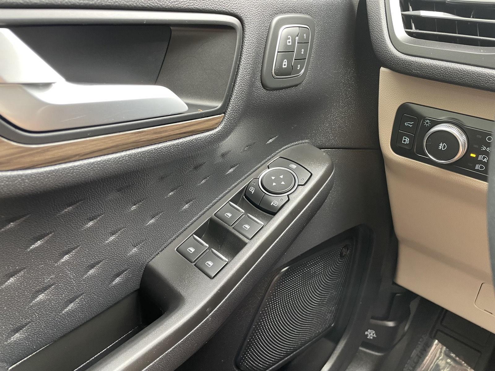 Used 2020 Ford Escape Hybrid Titanium SUV for sale in Lincoln NE