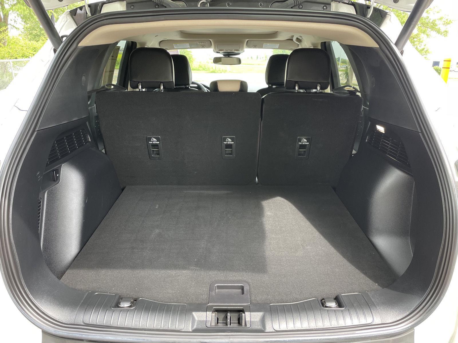 Used 2020 Ford Escape Hybrid Titanium SUV for sale in Lincoln NE
