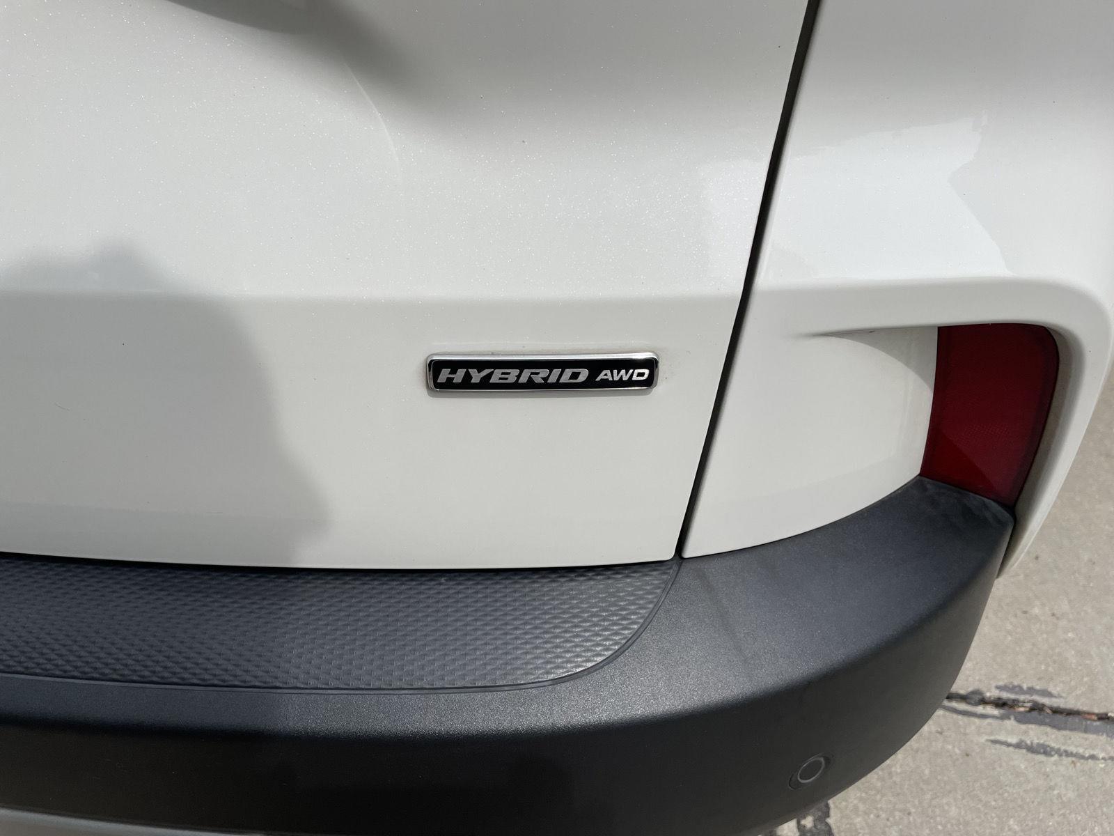 Used 2020 Ford Escape Hybrid Titanium SUV for sale in Lincoln NE