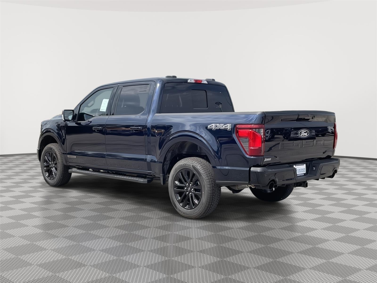 2025 Ford F-150 XLT photo 17
