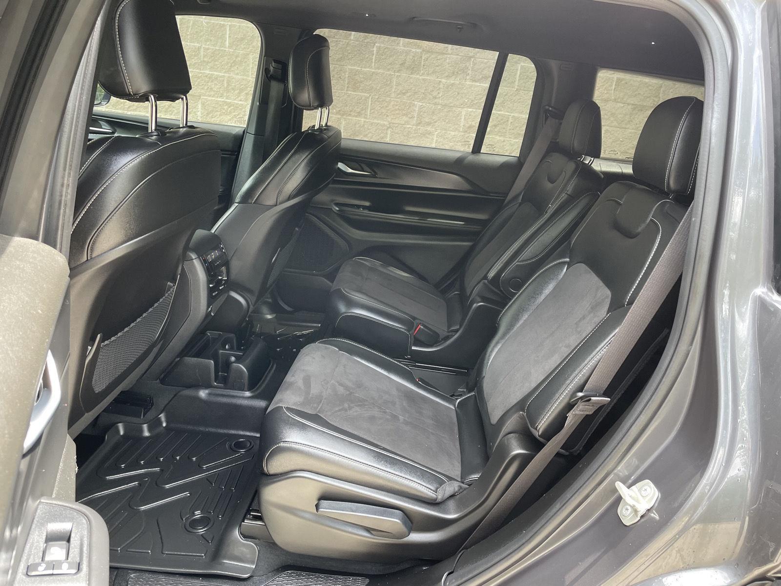 Used 2023 Jeep Grand Cherokee L Altitude X SUV for sale in Lincoln NE