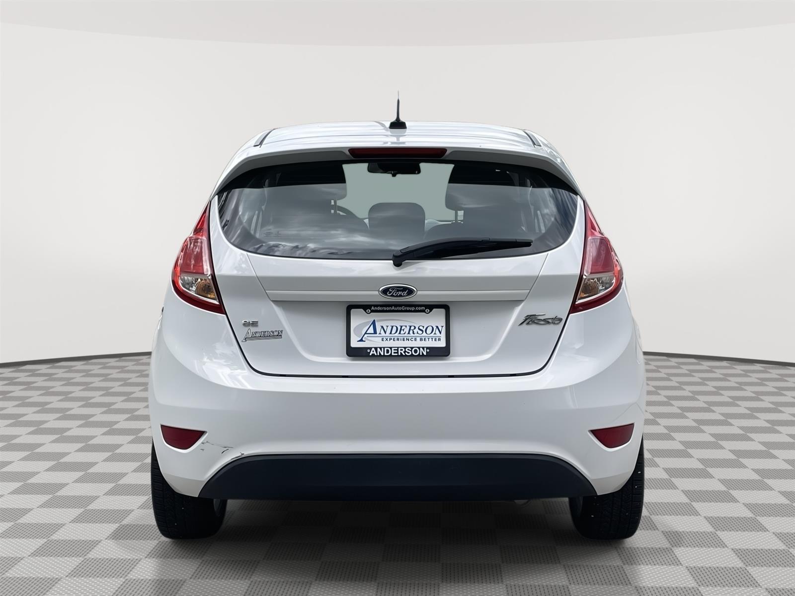 Used 2015 Ford Fiesta SE Hatchback for sale in Lincoln NE