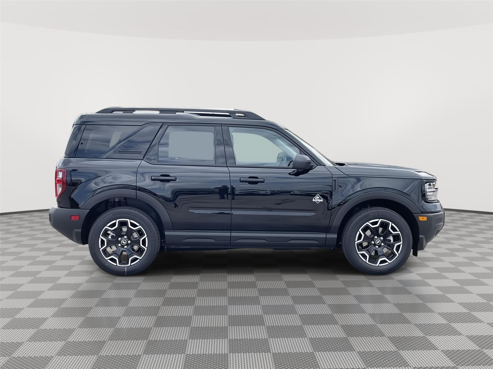 2025 Ford Bronco Sport Outer Banks photo 15