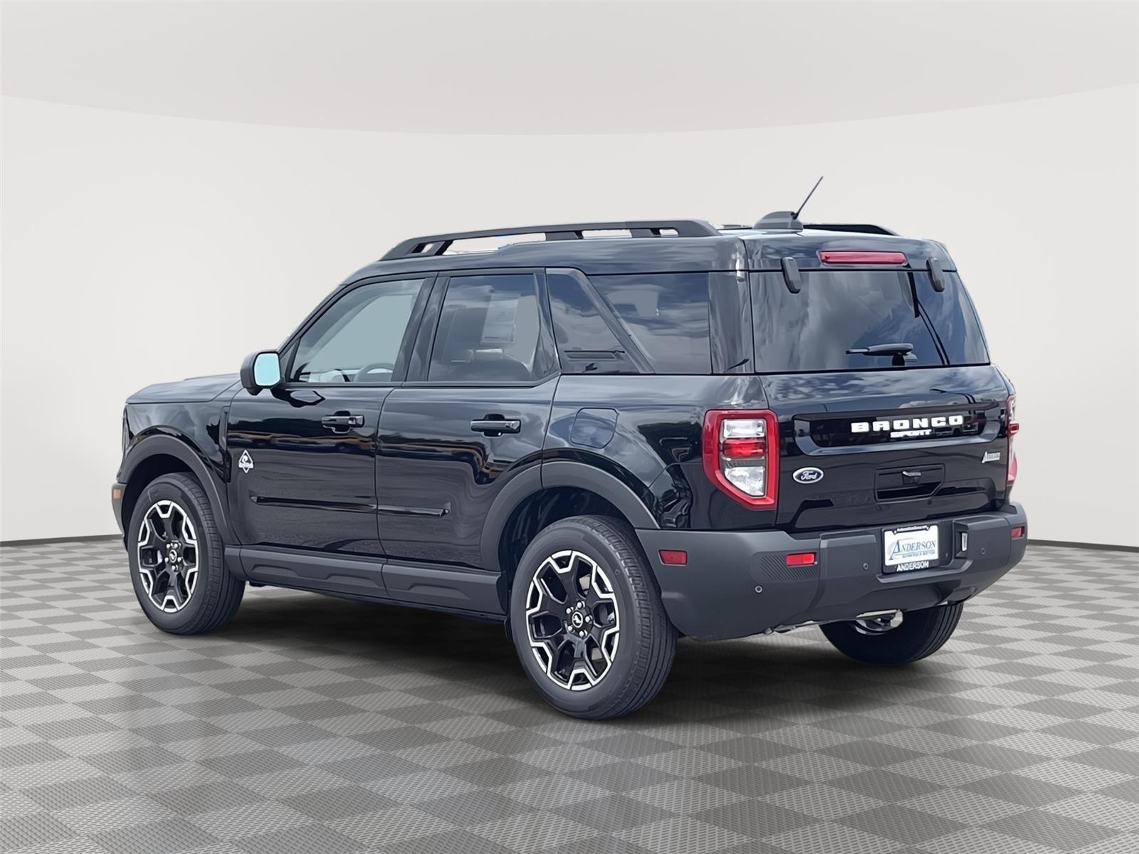 2025 Ford Bronco Sport Outer Banks photo 18