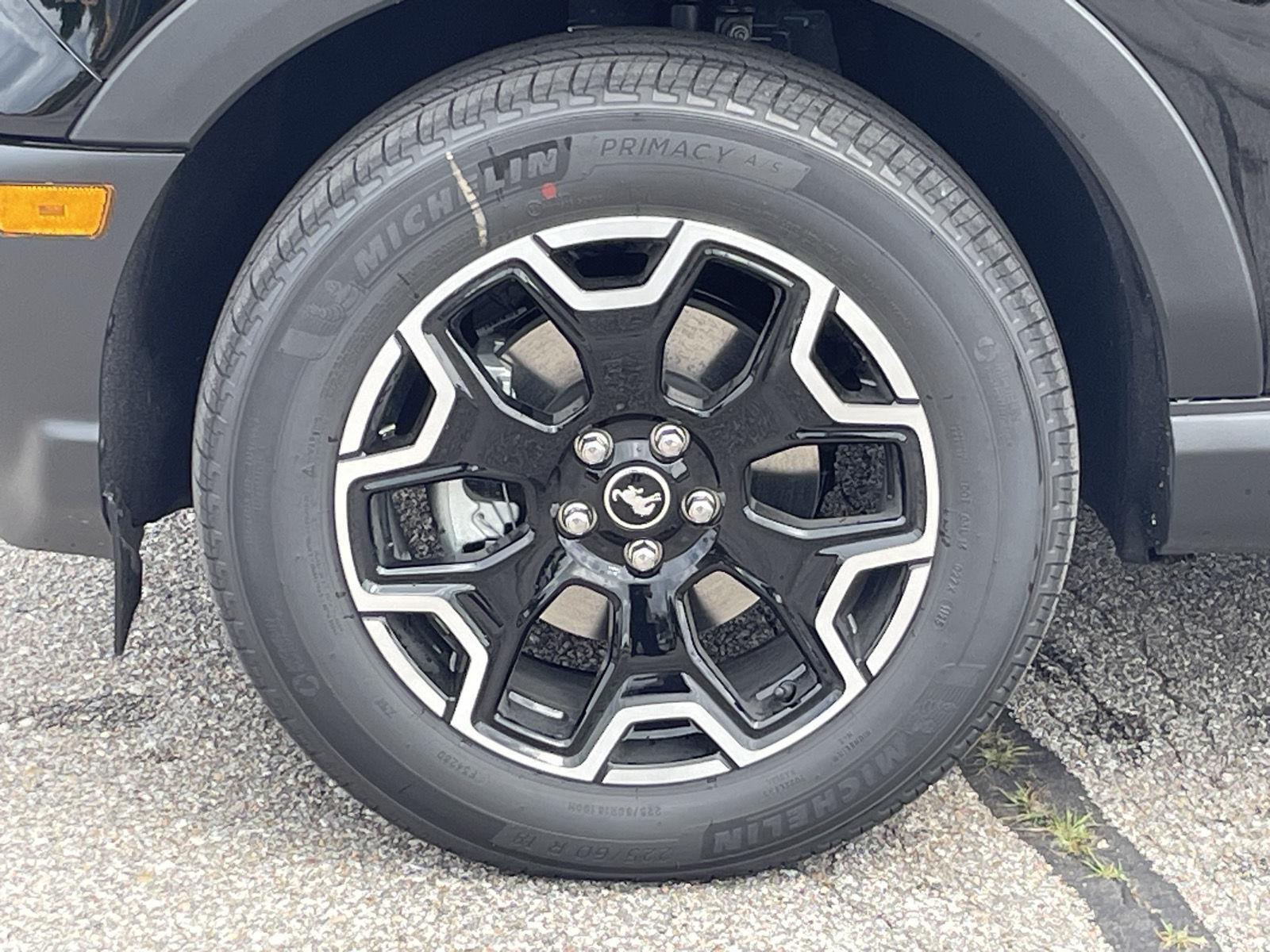 2025 Ford Bronco Sport Outer Banks photo 19
