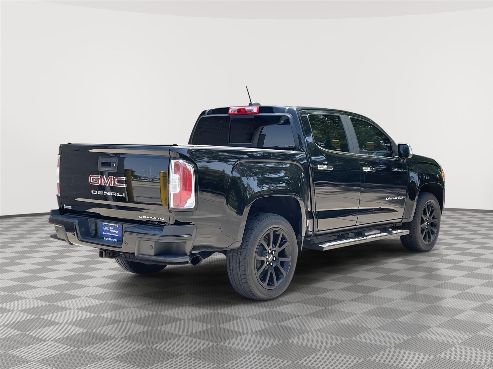 Used 2022 GMC Canyon 4WD Denali Crew Cab Truck for sale in Lincoln NE
