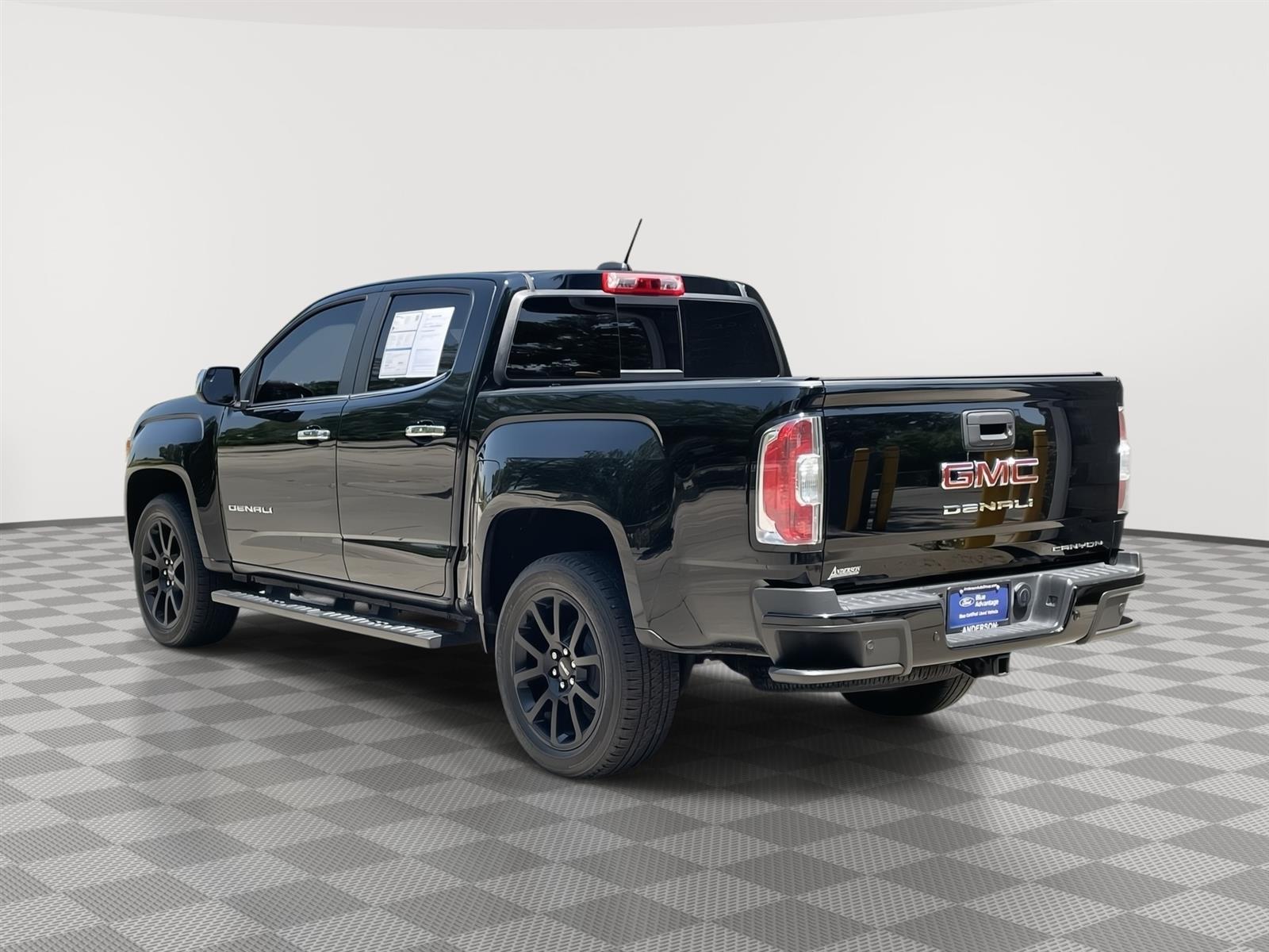 Used 2022 GMC Canyon 4WD Denali Crew Cab Truck for sale in Lincoln NE