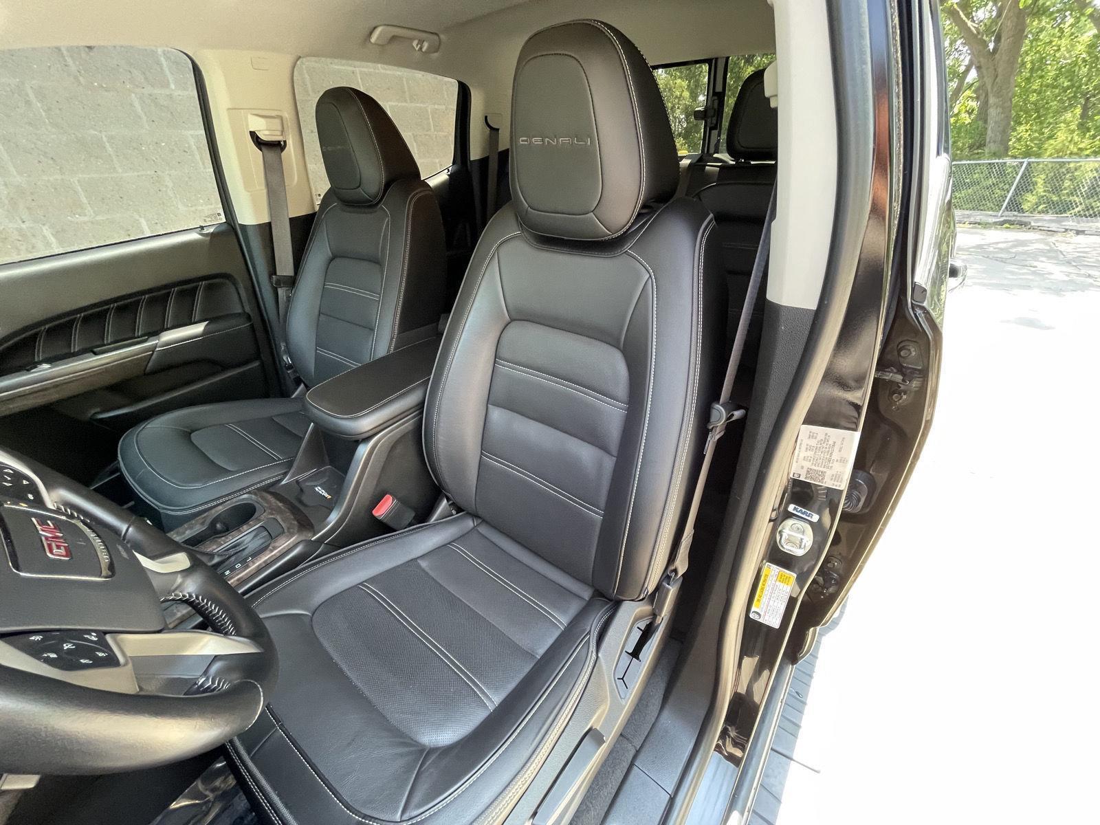 Used 2022 GMC Canyon 4WD Denali Crew Cab Truck for sale in Lincoln NE