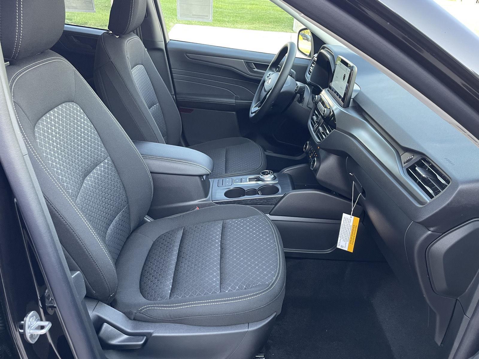 2025 Ford Escape Active photo 7