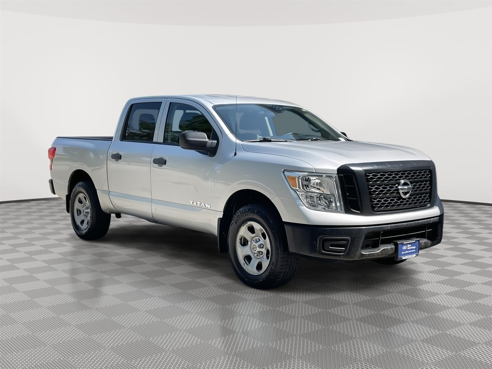Used 2017 Nissan Titan S Crew Cab Truck for sale in Lincoln NE