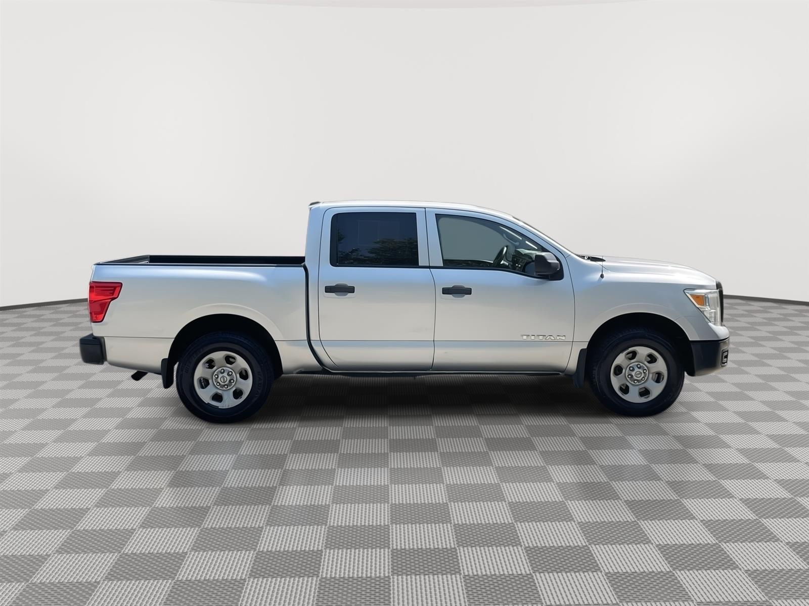 Used 2017 Nissan Titan S Crew Cab Truck for sale in Lincoln NE