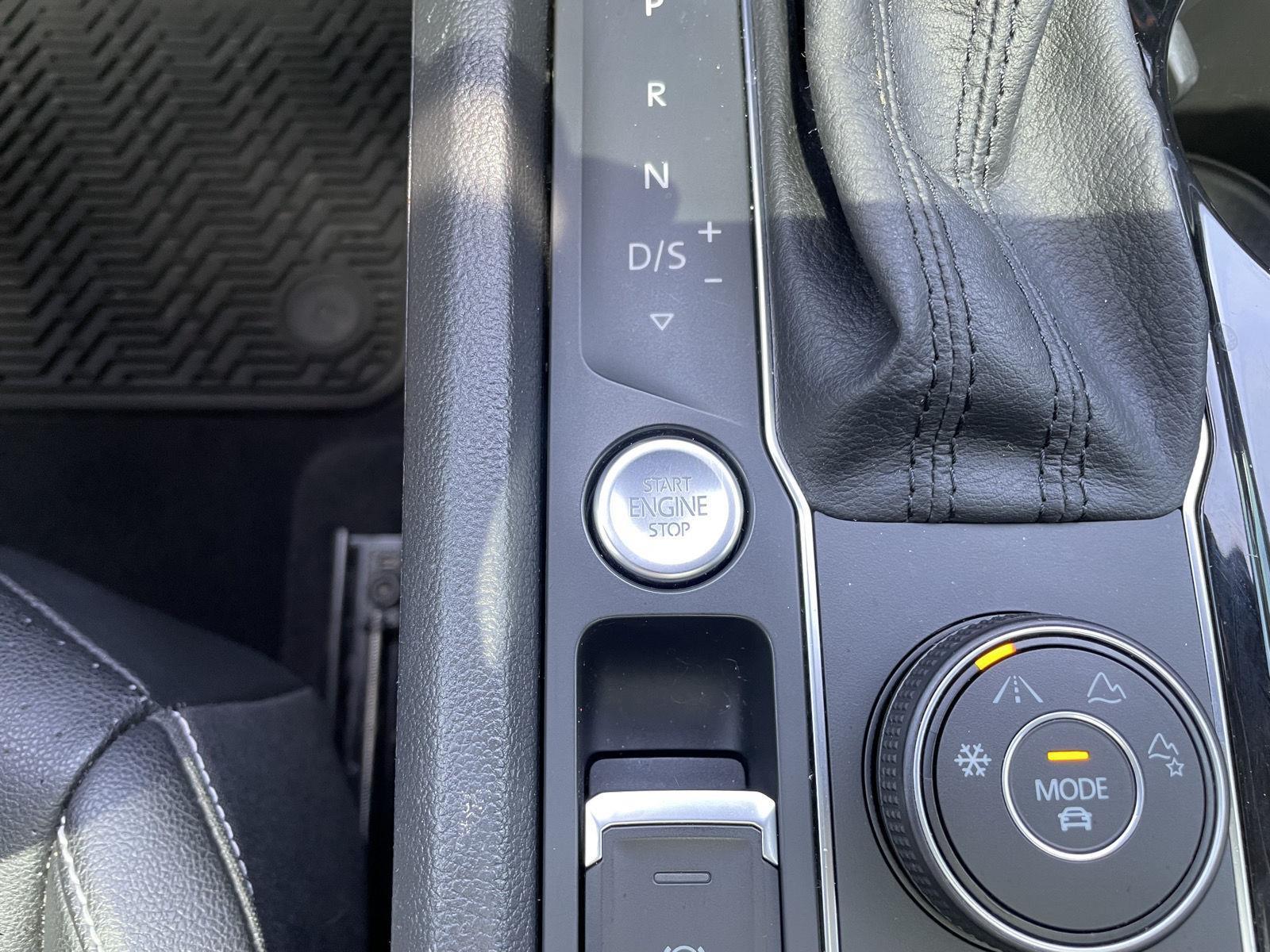 Used 2020 Volkswagen Atlas Cross Sport 3.6L V6 SEL 4motion for sale in Lincoln NE