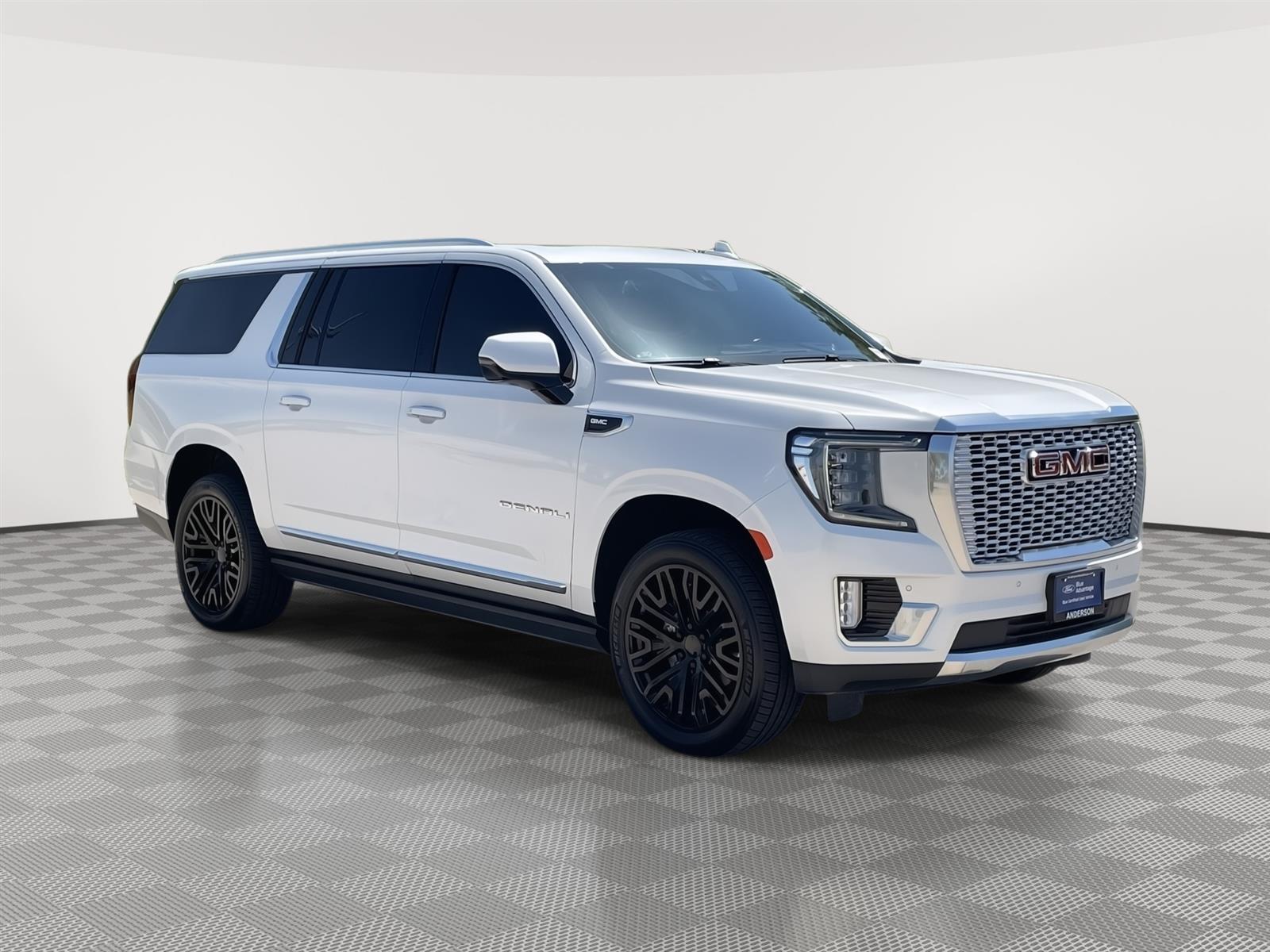 Used 2022 GMC Yukon XL Denali SUV for sale in Lincoln NE