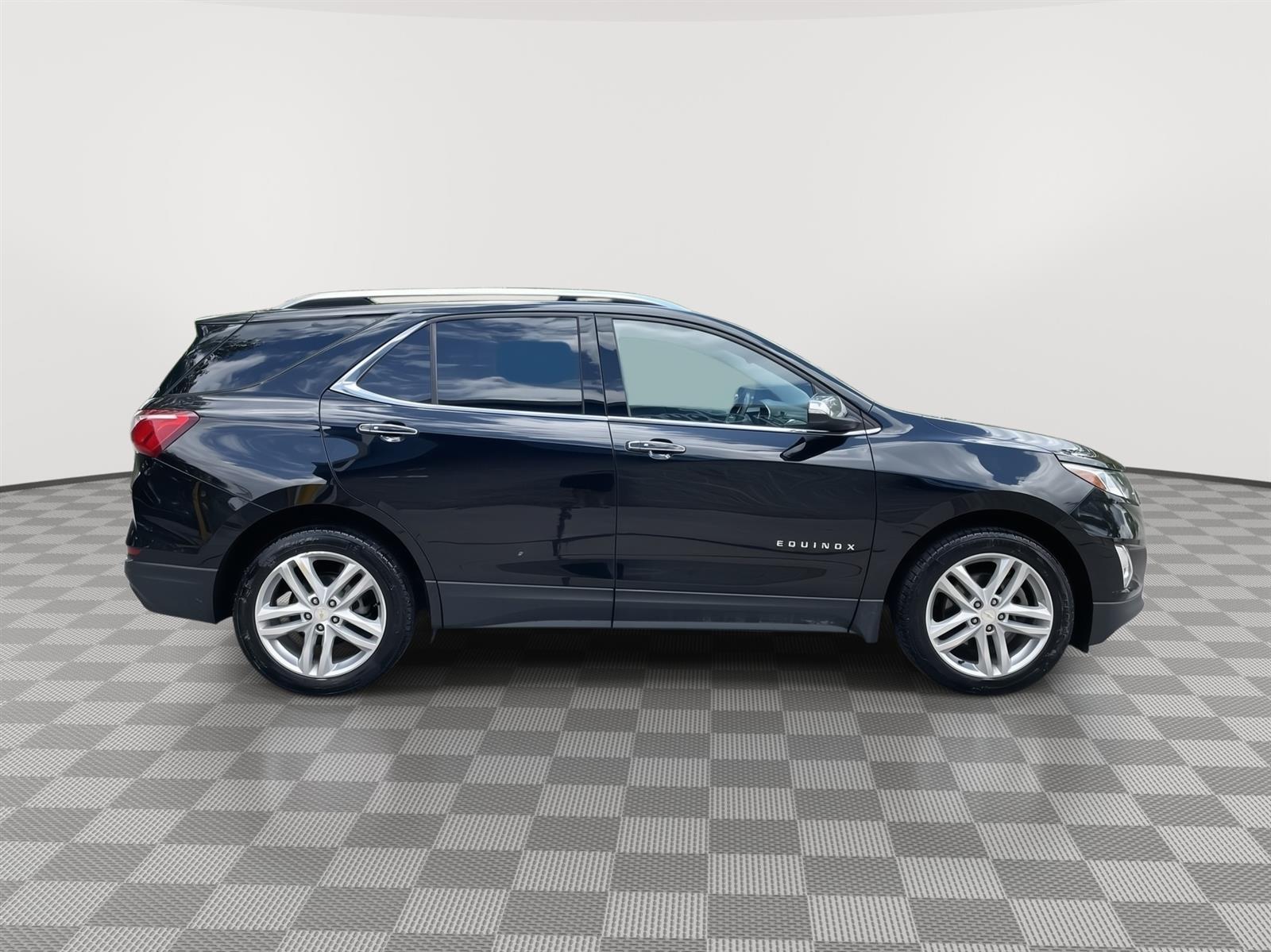 Used 2018 Chevrolet Equinox Premier SUV for sale in Lincoln NE