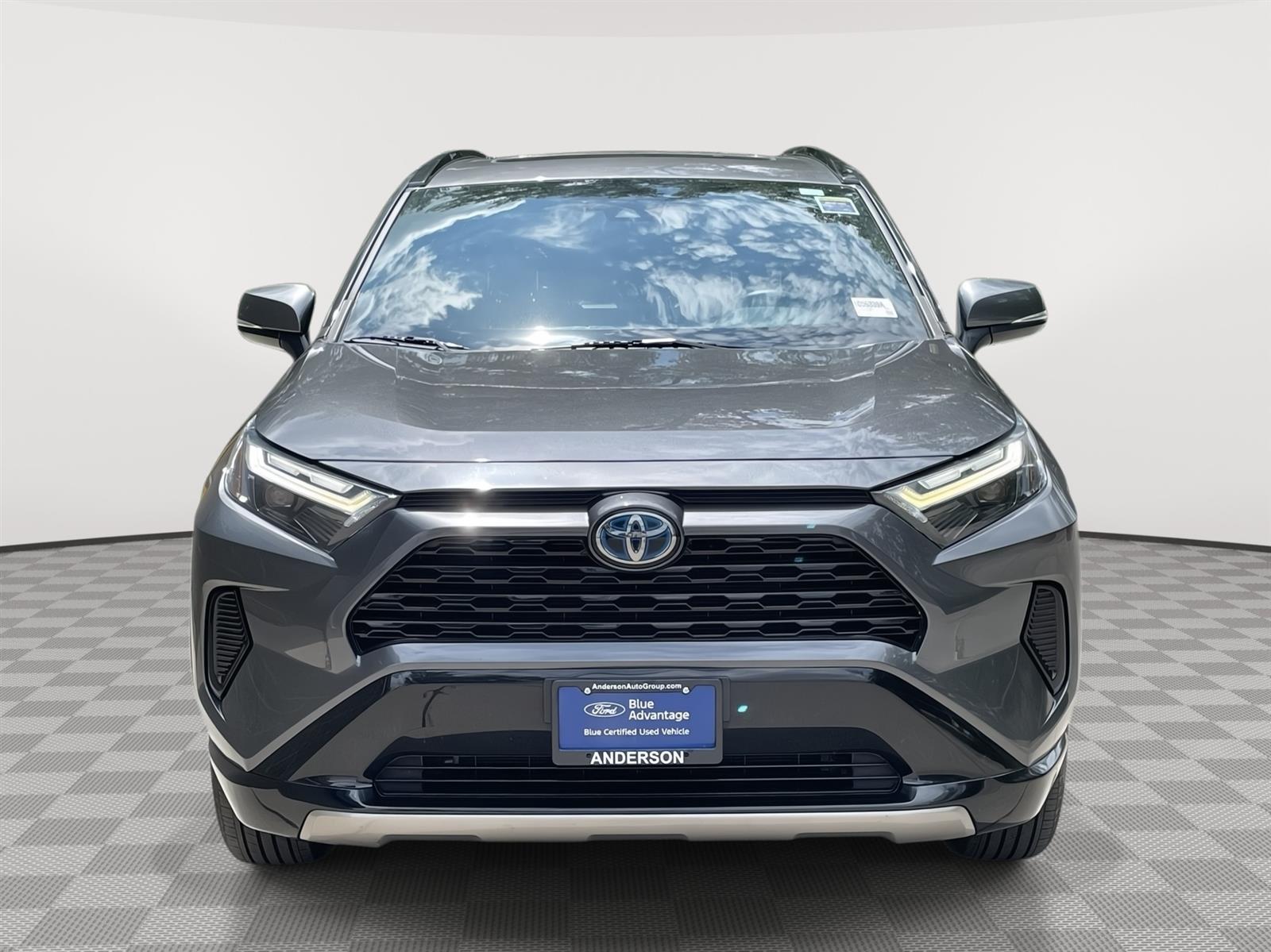 Used 2022 Toyota RAV4 Hybrid SE SUV for sale in Lincoln NE