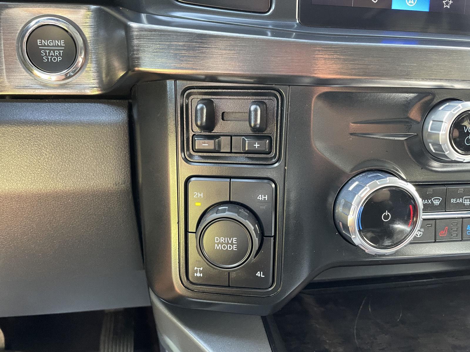 Used 2023 Ford F-350 Super Duty Lariat Crew Cab Truck for sale in Lincoln NE