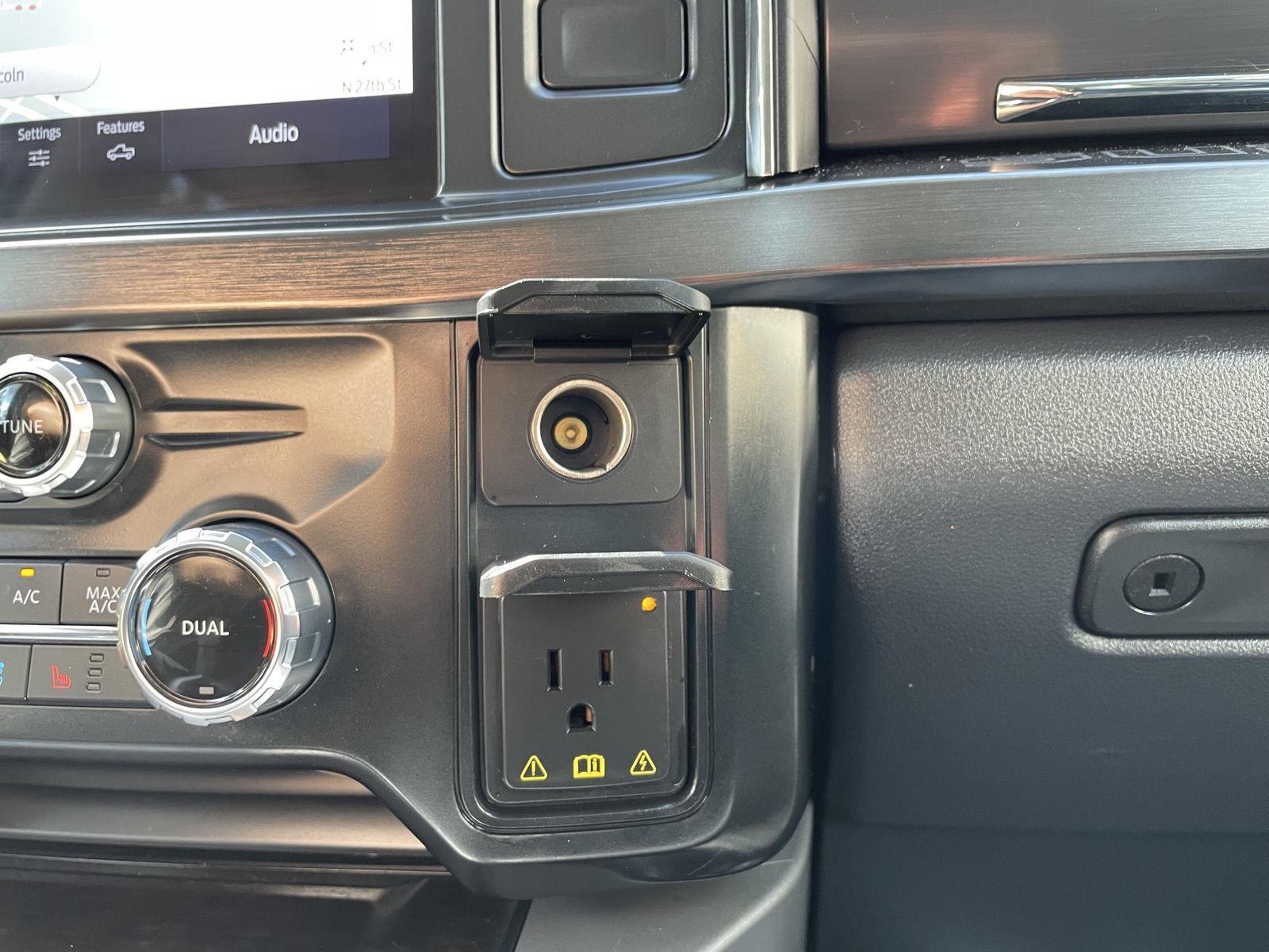 Used 2023 Ford F-350 Super Duty Lariat Crew Cab Truck for sale in Lincoln NE
