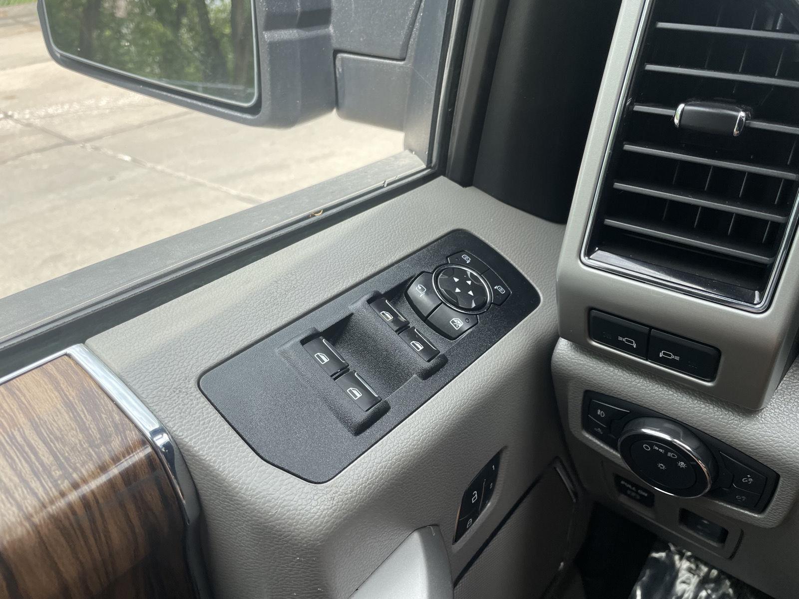 Used 2019 Ford F-150 Lariat Crew Cab Truck for sale in Lincoln NE