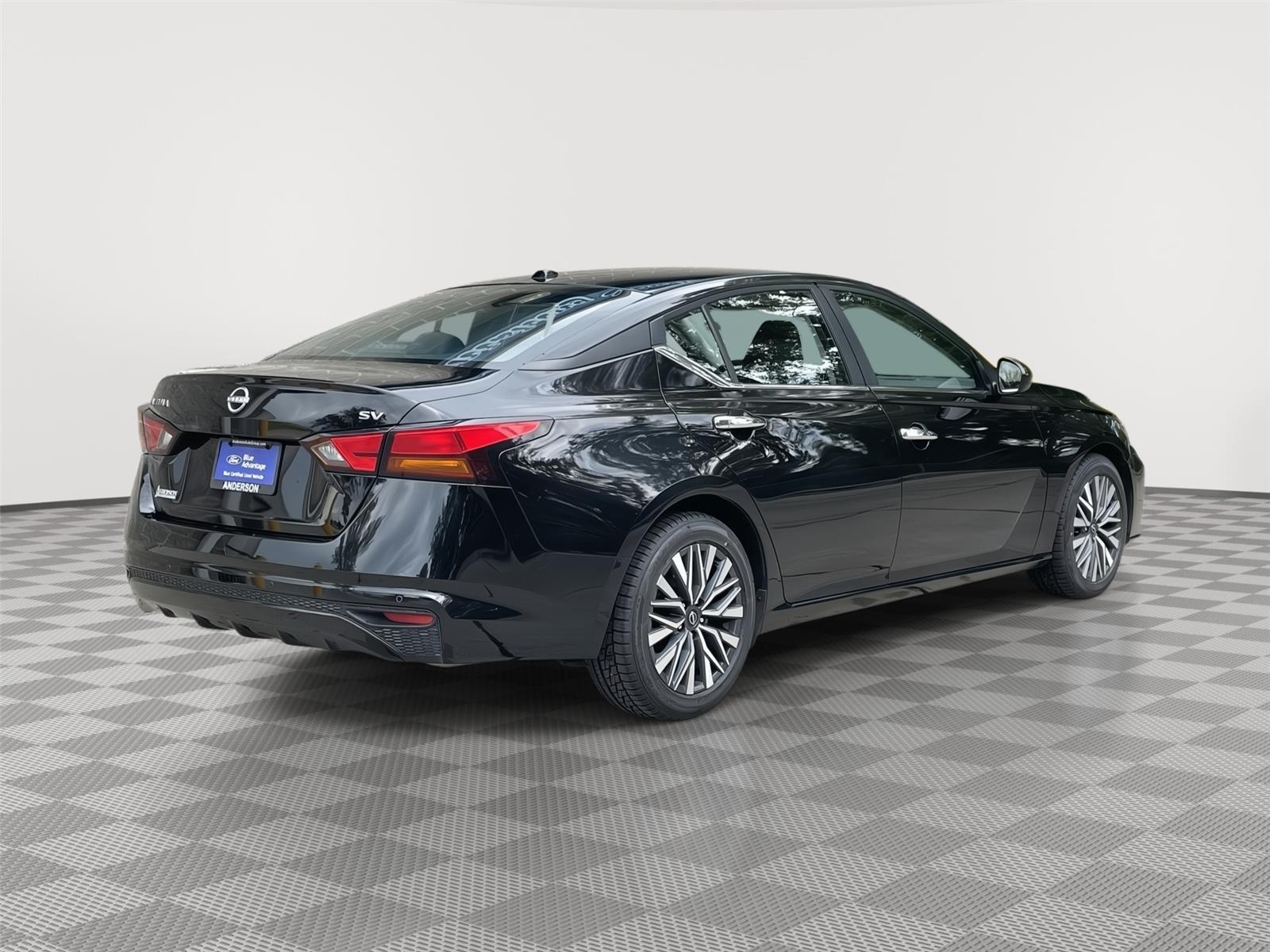 Used 2023 Nissan Altima for sale in Lincoln NE