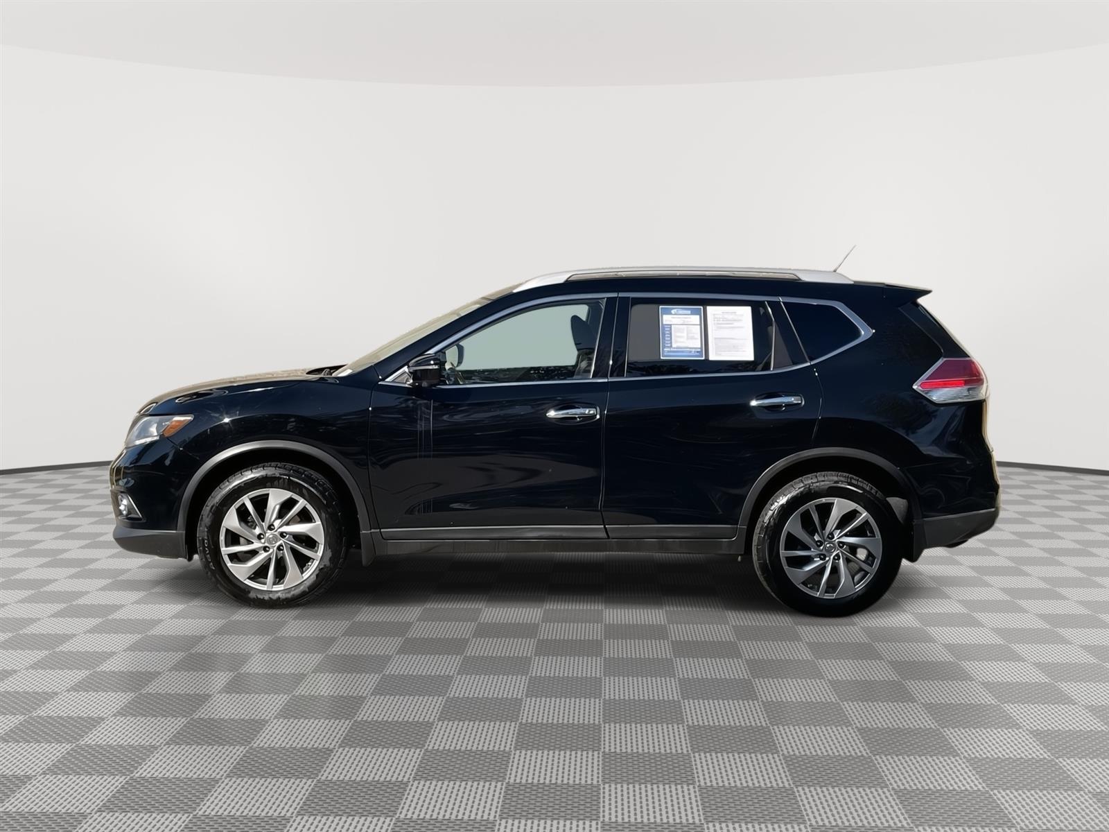 Used 2015 Nissan Rogue SL SUV for sale in Lincoln NE