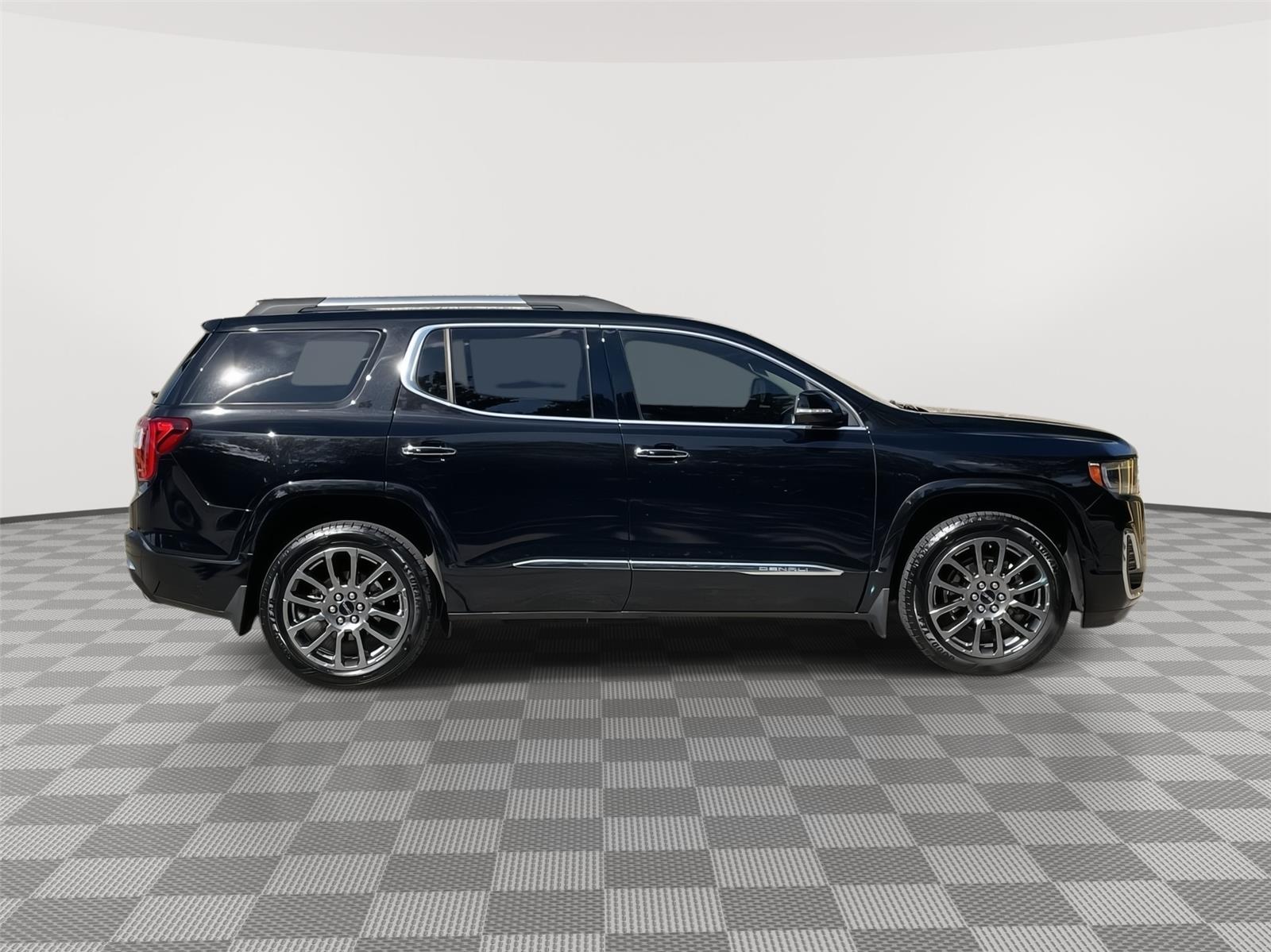 Used 2022 GMC Acadia for sale in Lincoln NE