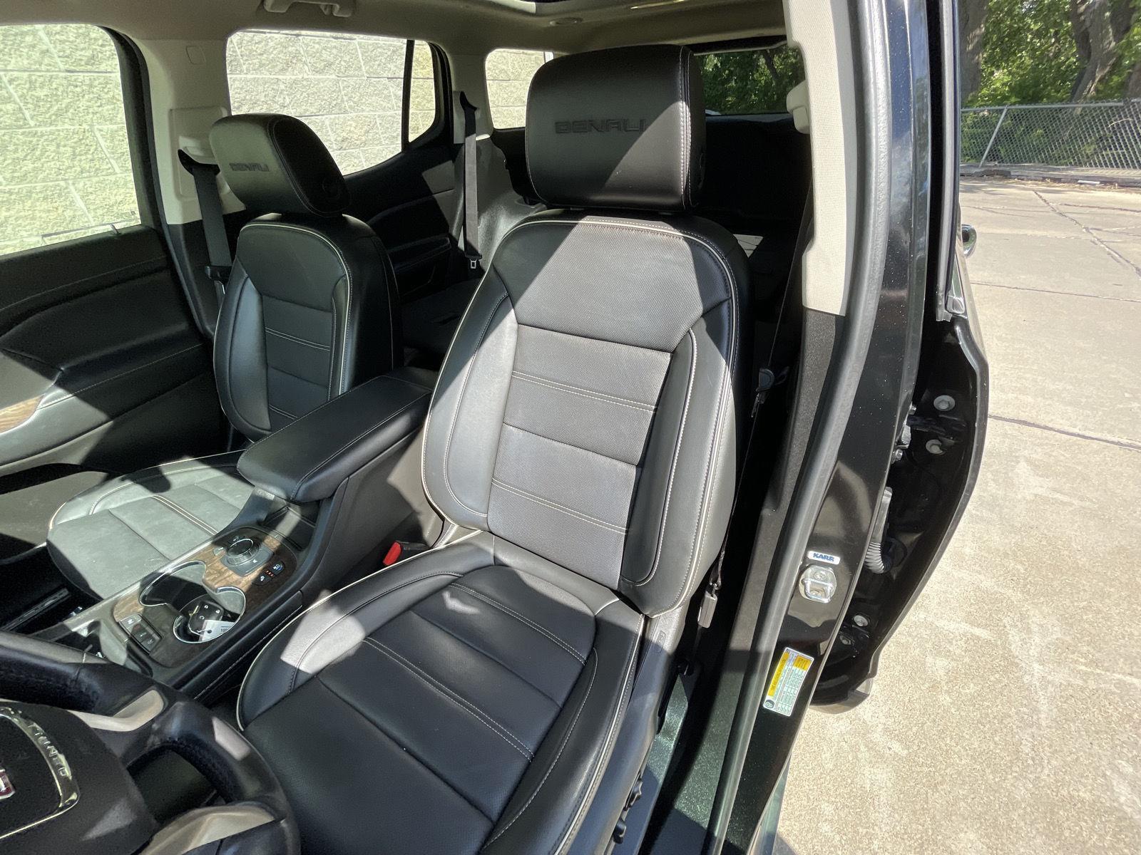 Used 2022 GMC Acadia for sale in Lincoln NE