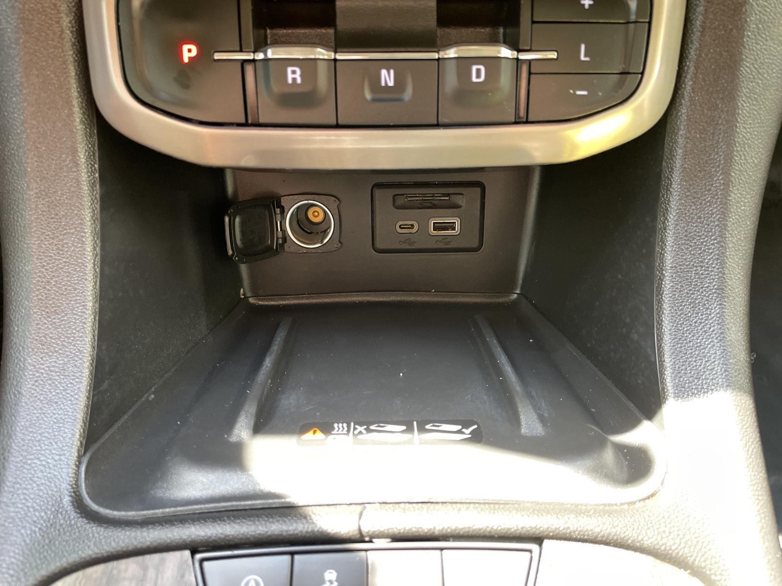 Used 2022 GMC Acadia for sale in Lincoln NE