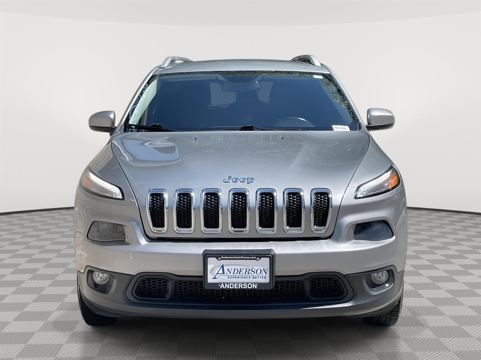 Used 2015 Jeep Cherokee Latitude SUV for sale in Lincoln NE