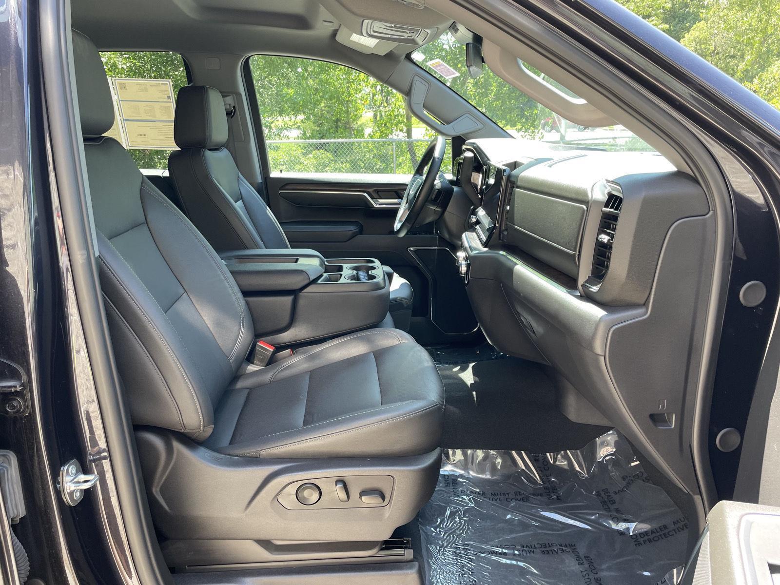Used 2024 GMC Sierra 1500 for sale in Lincoln NE