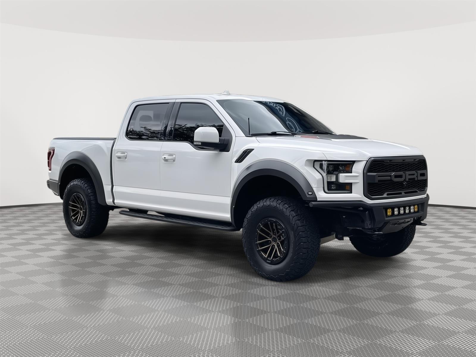 Used 2019 Ford F-150 Raptor Crew Cab Truck for sale in Lincoln NE