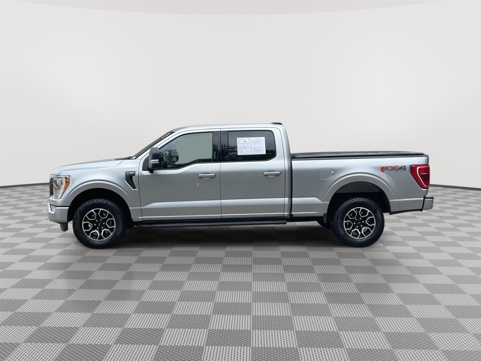 Used 2022 Ford F-150 XLT Crew Cab Truck for sale in Lincoln NE