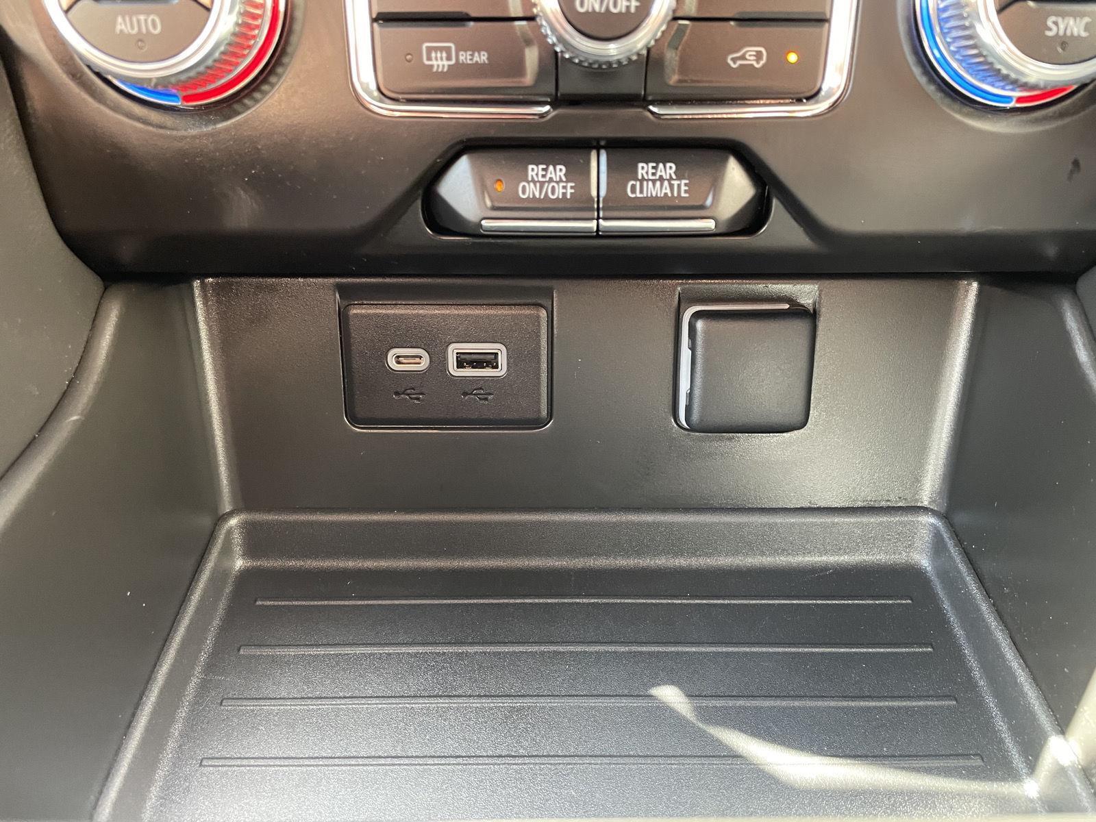 Used 2023 GMC Yukon for sale in Lincoln NE