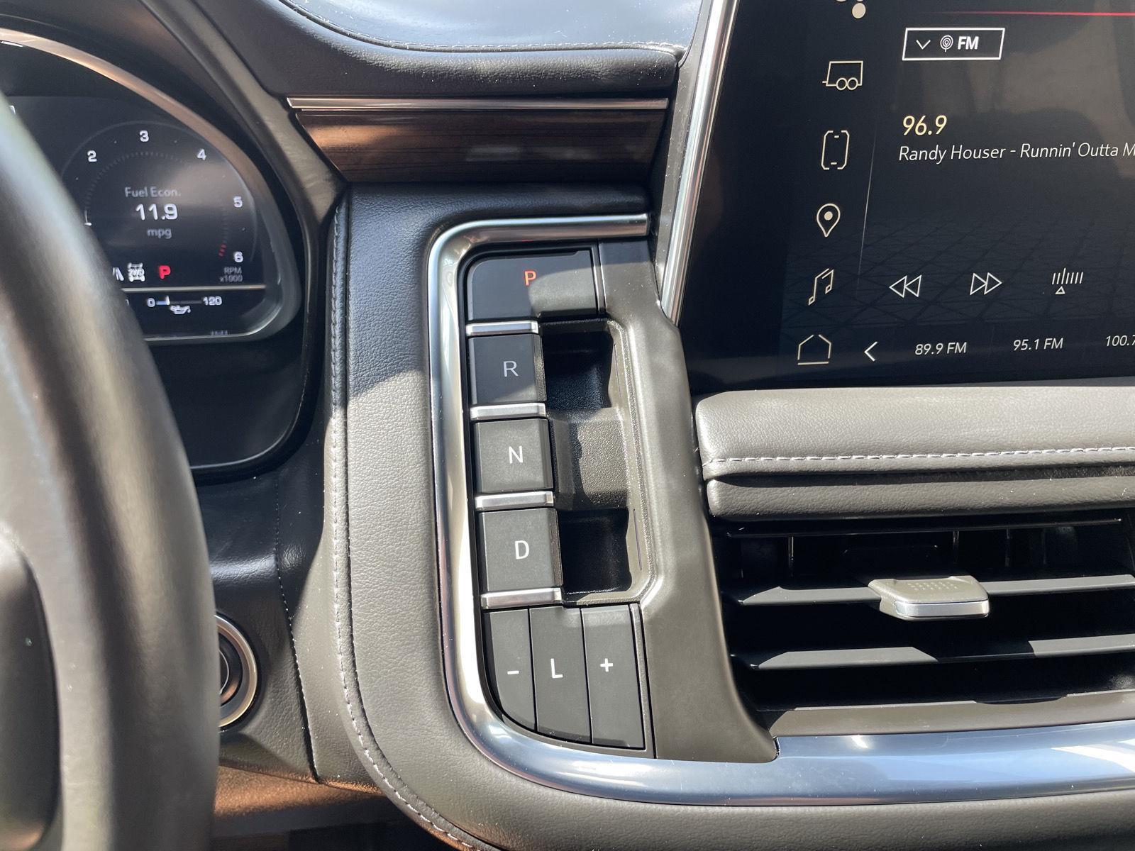 Used 2023 GMC Yukon for sale in Lincoln NE