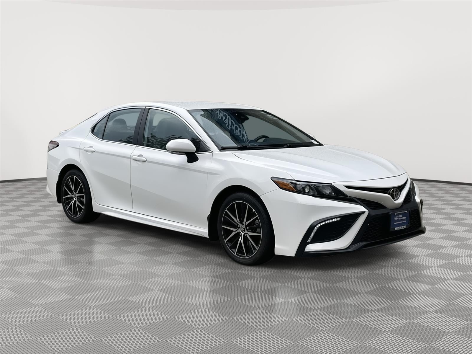 Used 2023 Toyota Camry SE Sedan for sale in Lincoln NE
