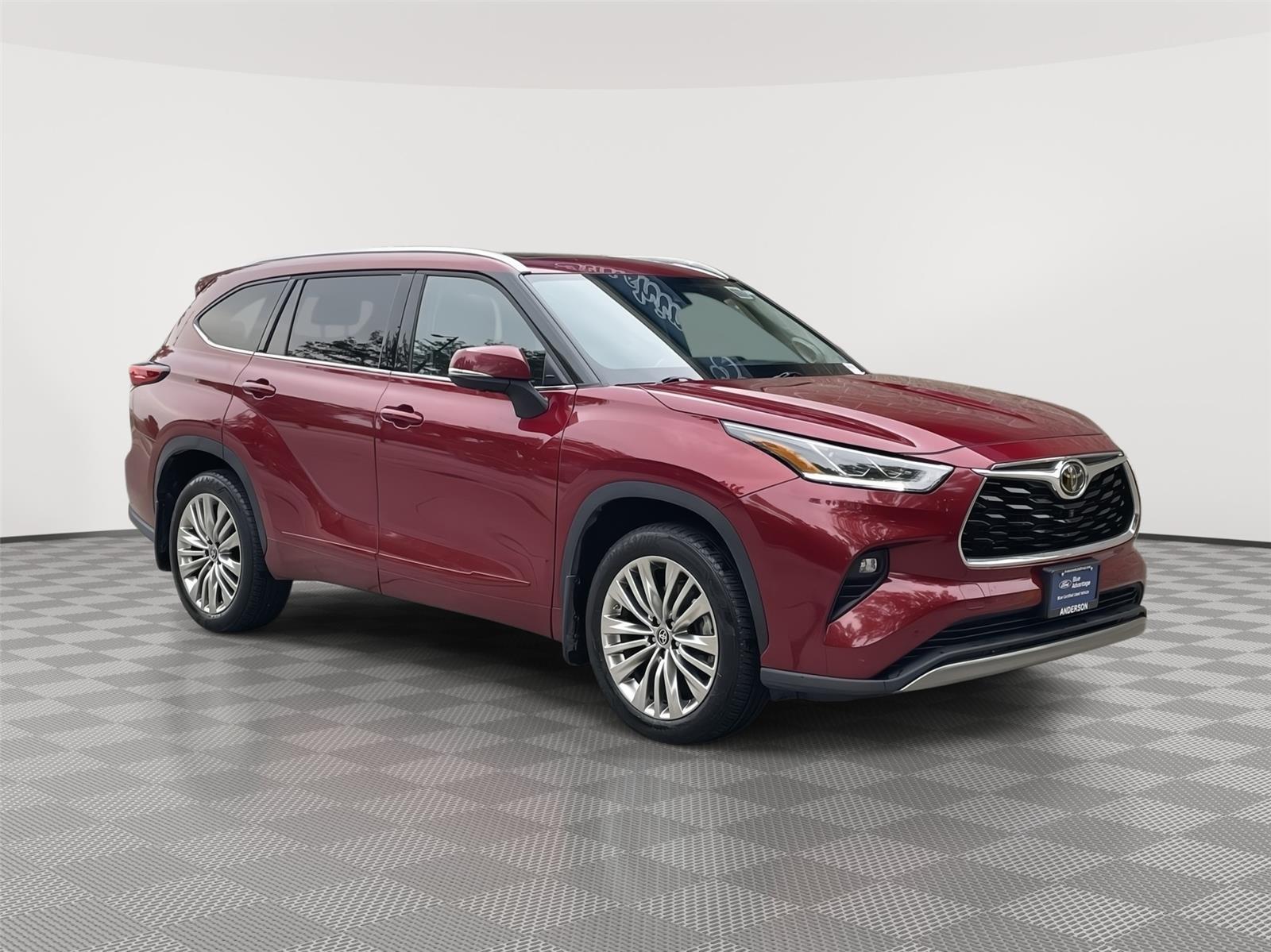 Used 2023 Toyota Highlander Platinum SUV for sale in Lincoln NE