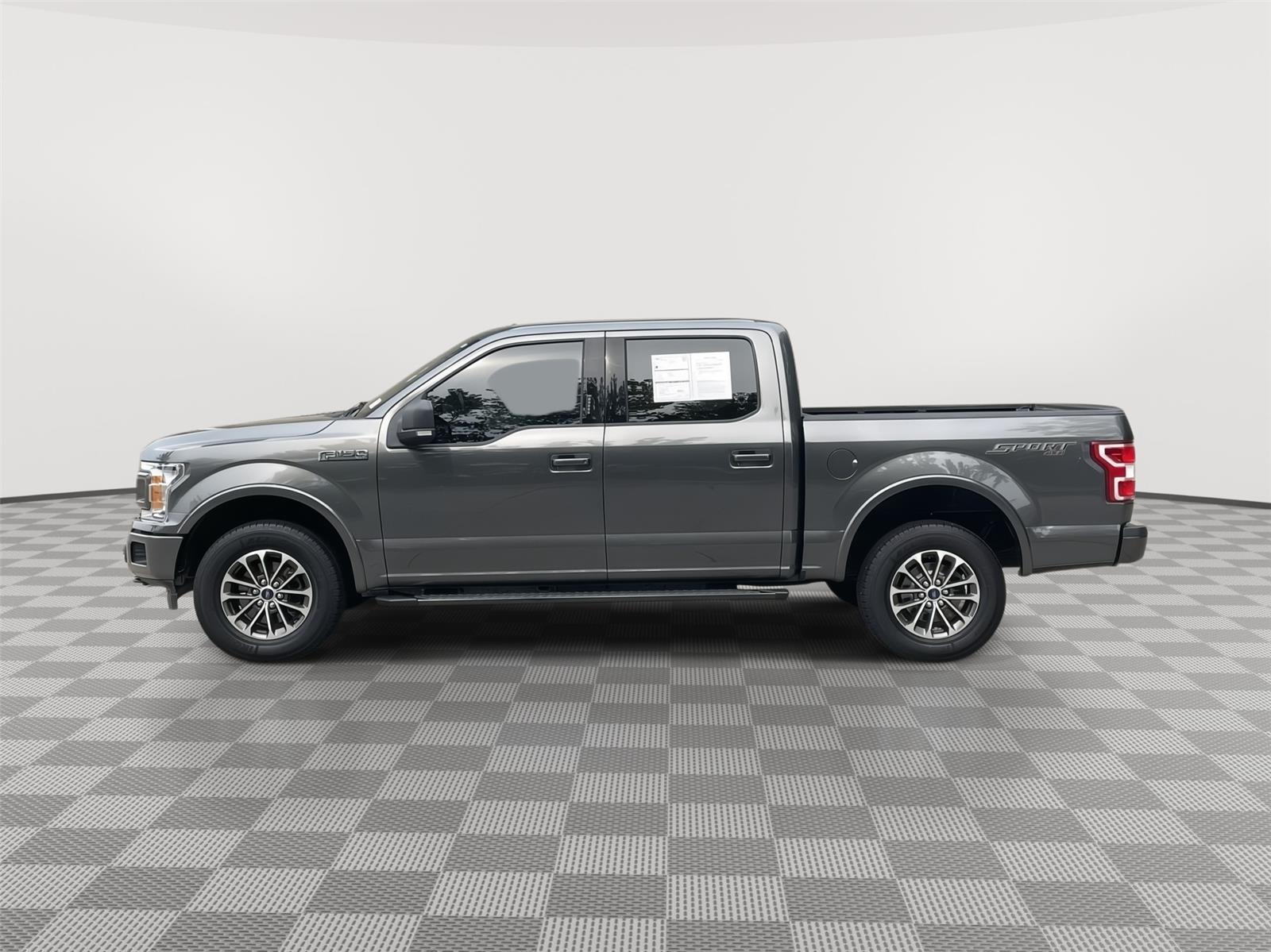 Used 2019 Ford F-150 XLT Crew Cab Truck for sale in Lincoln NE